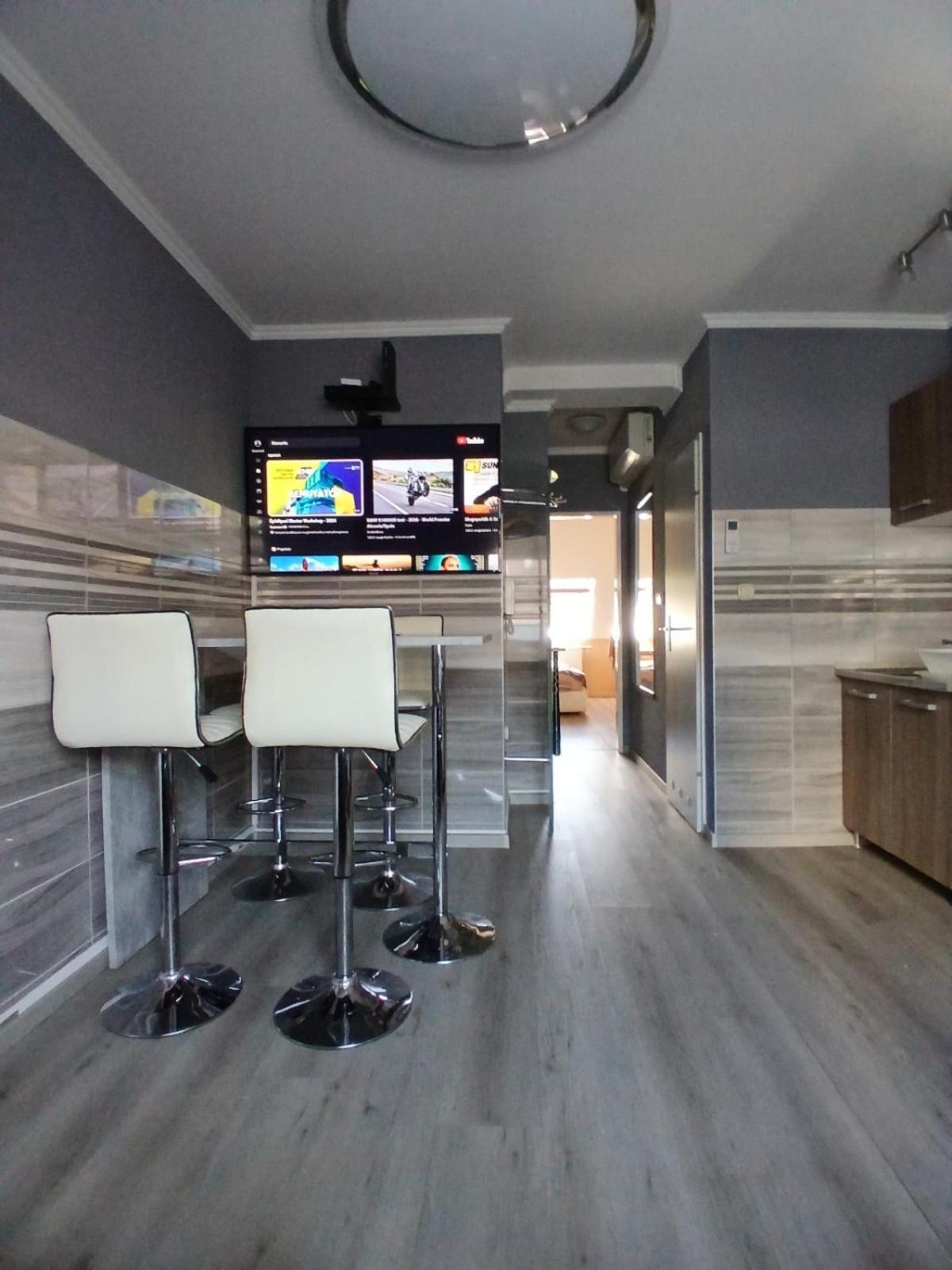 Bajnok Apartman Heviz Exterior photo